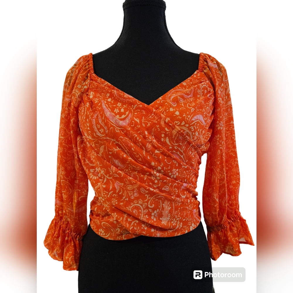 Ladies crop blouse
